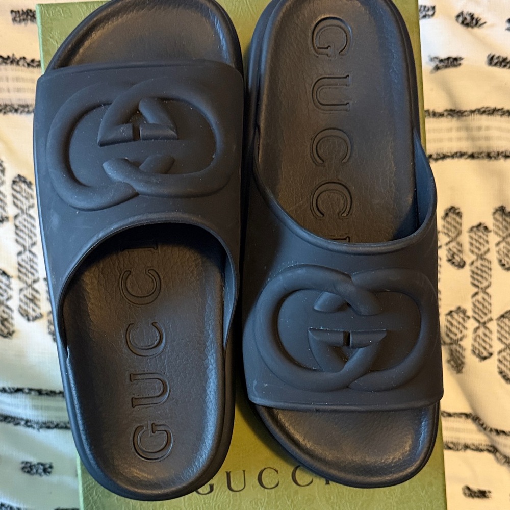 Gucci Black Rubber Logo Slide Sandals